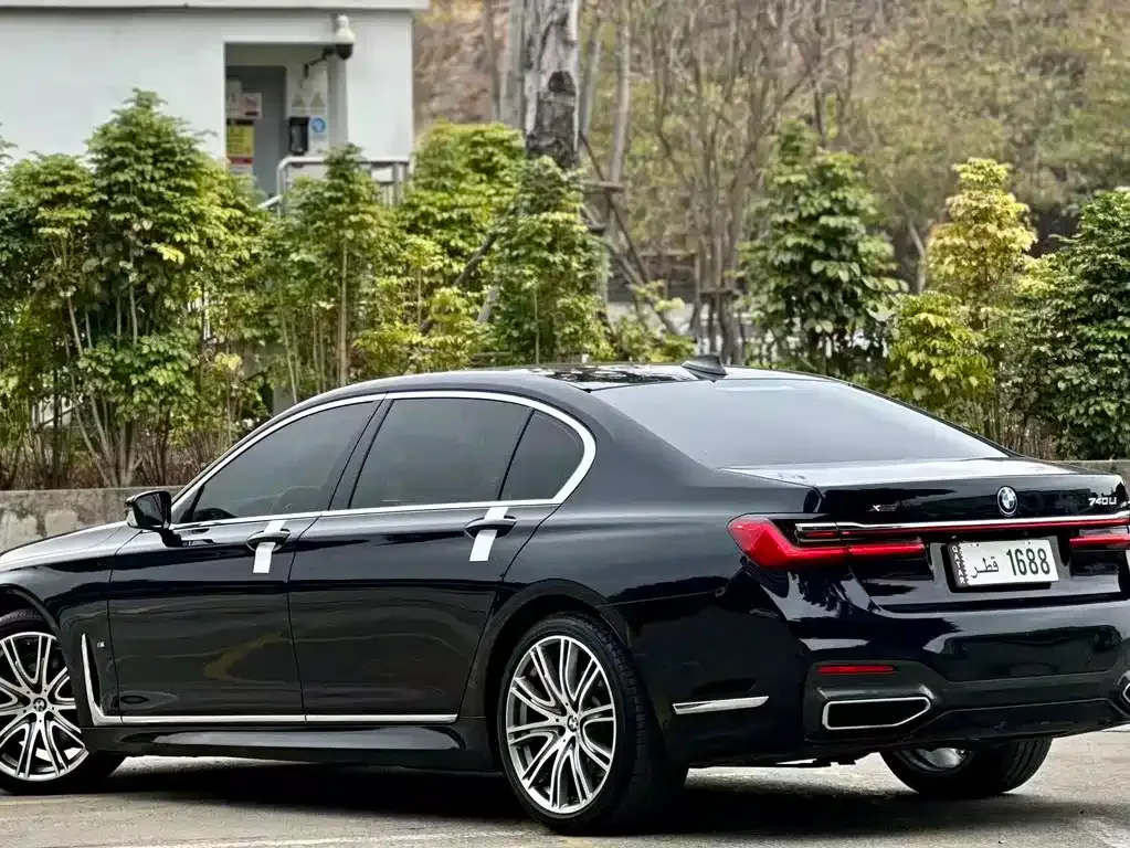 BMW 7 Series — фото 3