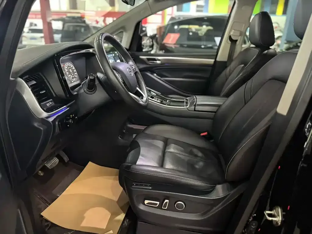 GAC Motor Trumpchi M8 — фото 2
