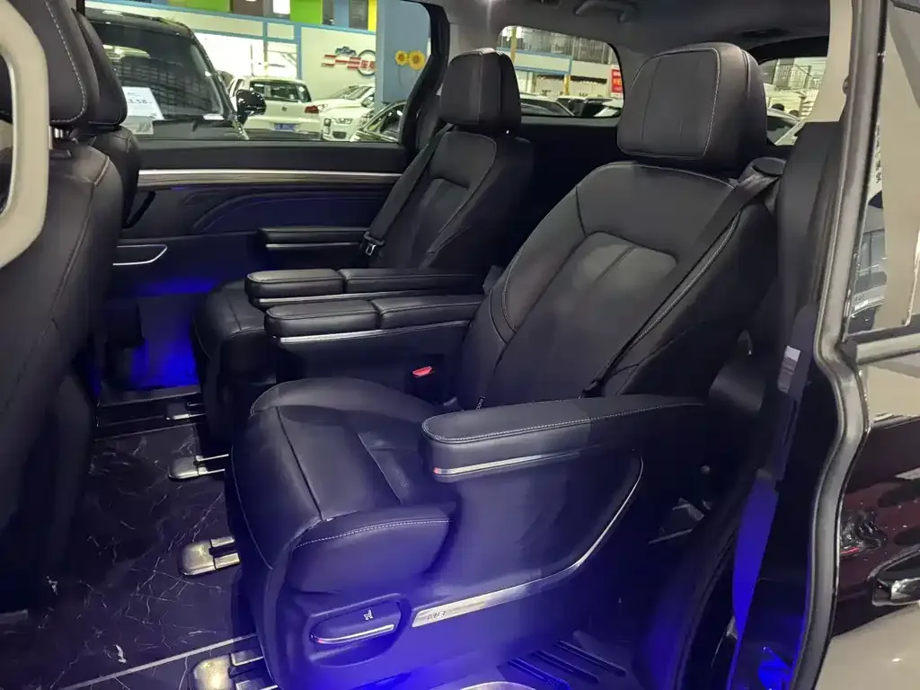 GAC Motor Trumpchi M8 — фото 3