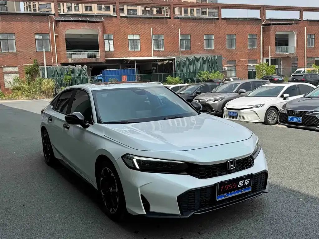 Honda Civic — фото 8
