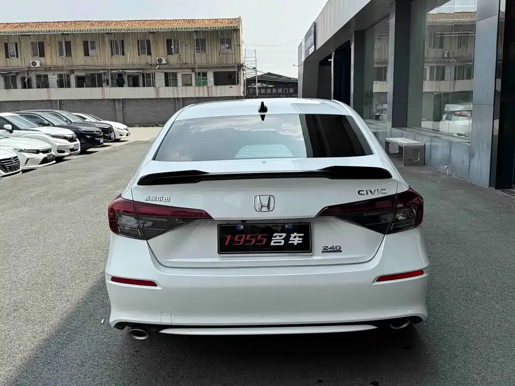 Honda Civic — фото 7