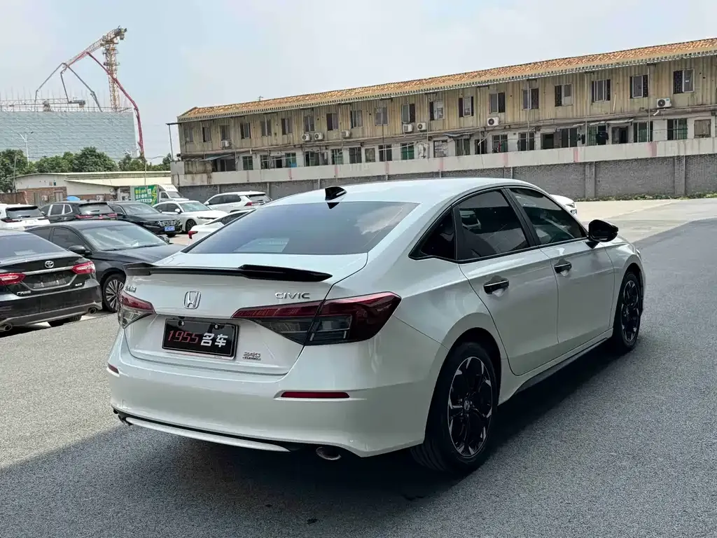 Honda Civic — фото 4