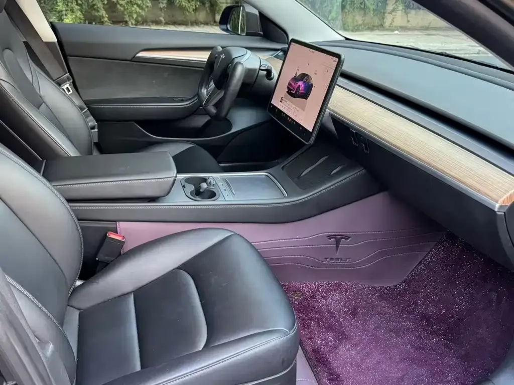 Tesla Model 3 — фото 4