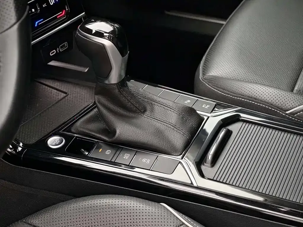 Volkswagen Passat — фото 10