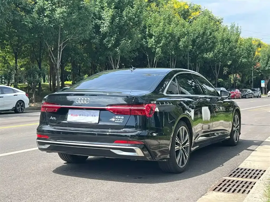 Audi A6L — фото 5