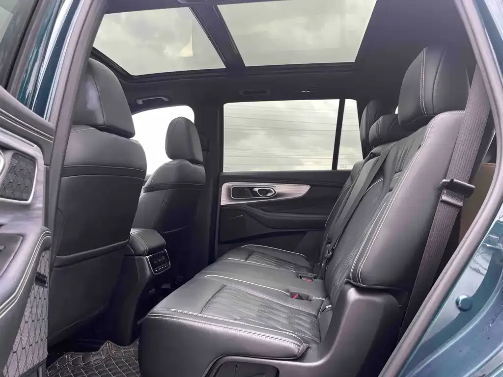 GAC Motor Trumpchi GS8 — фото 2
