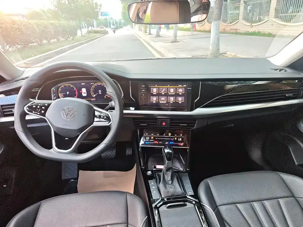 Volkswagen Passat — фото 6