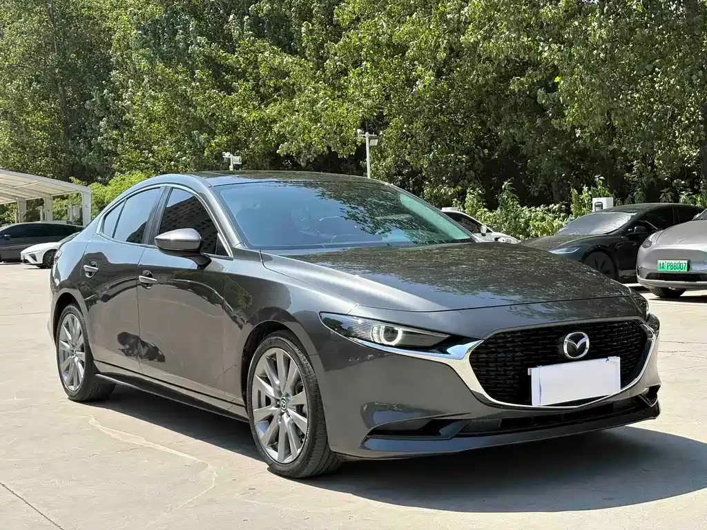 Mazda 3 Axela — фото 7