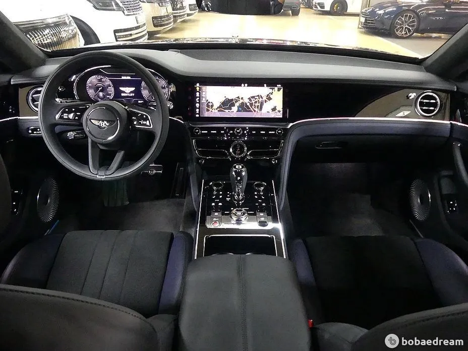 Bentley Flying Spur — фото 6
