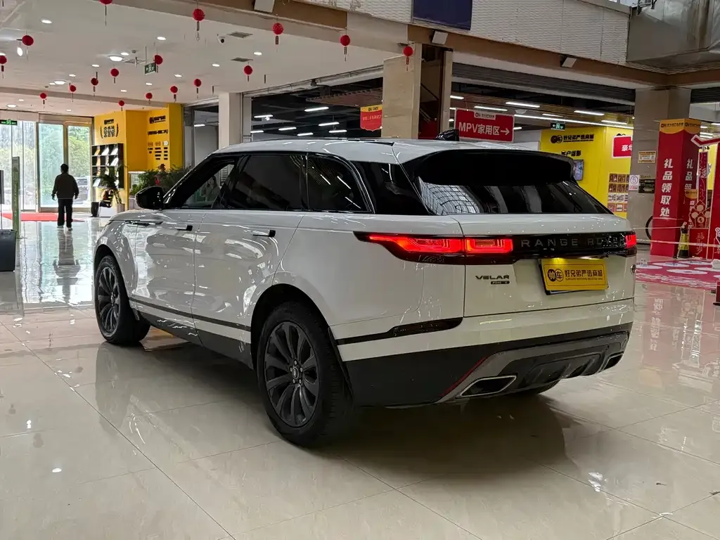 Land Rover Velar — фото 7