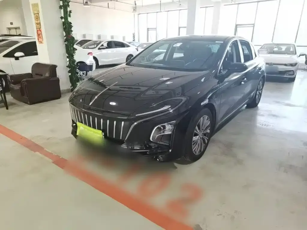 Hongqi E-QM5 — фото 2