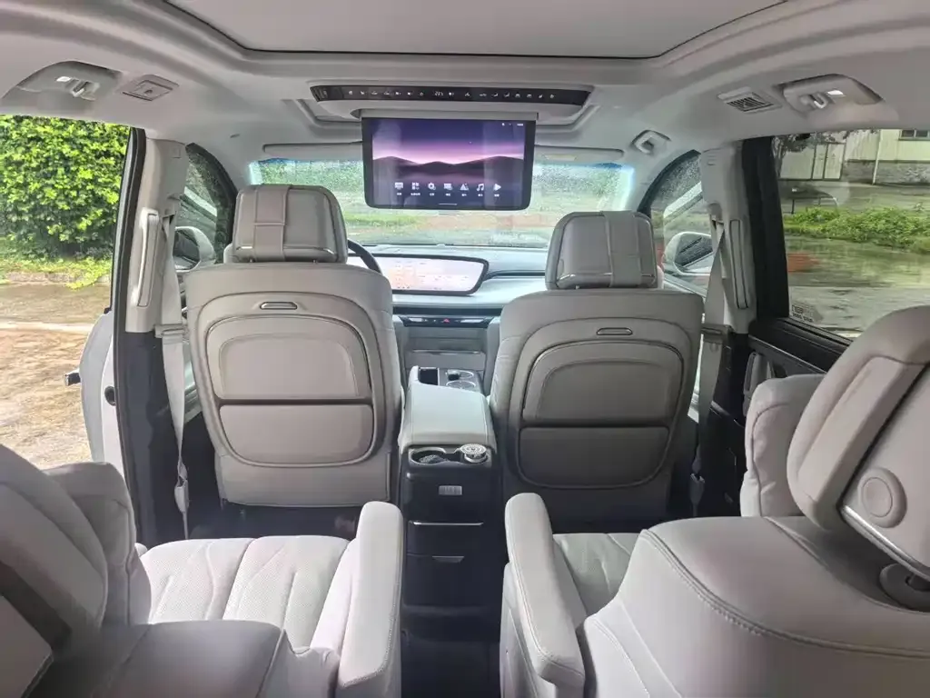 Buick GL8 Hybrid — фото 4