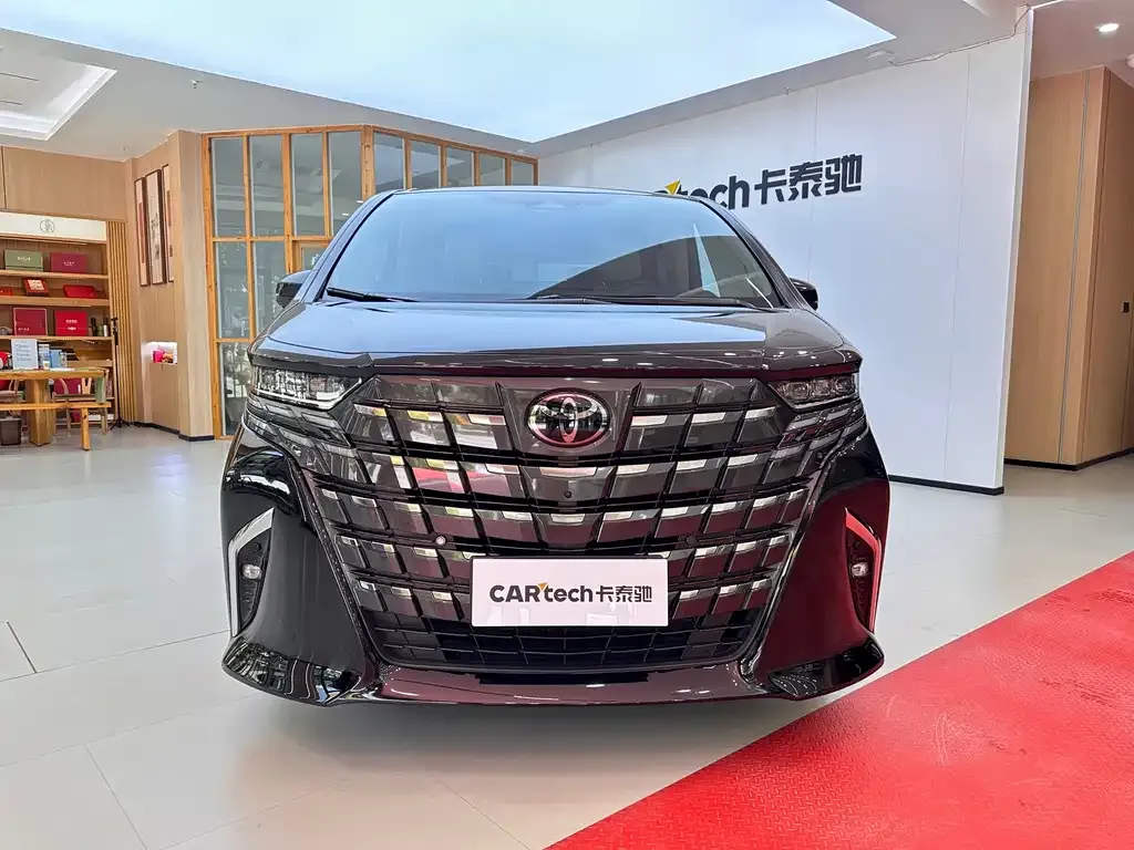 Toyota Alphard — фото 3