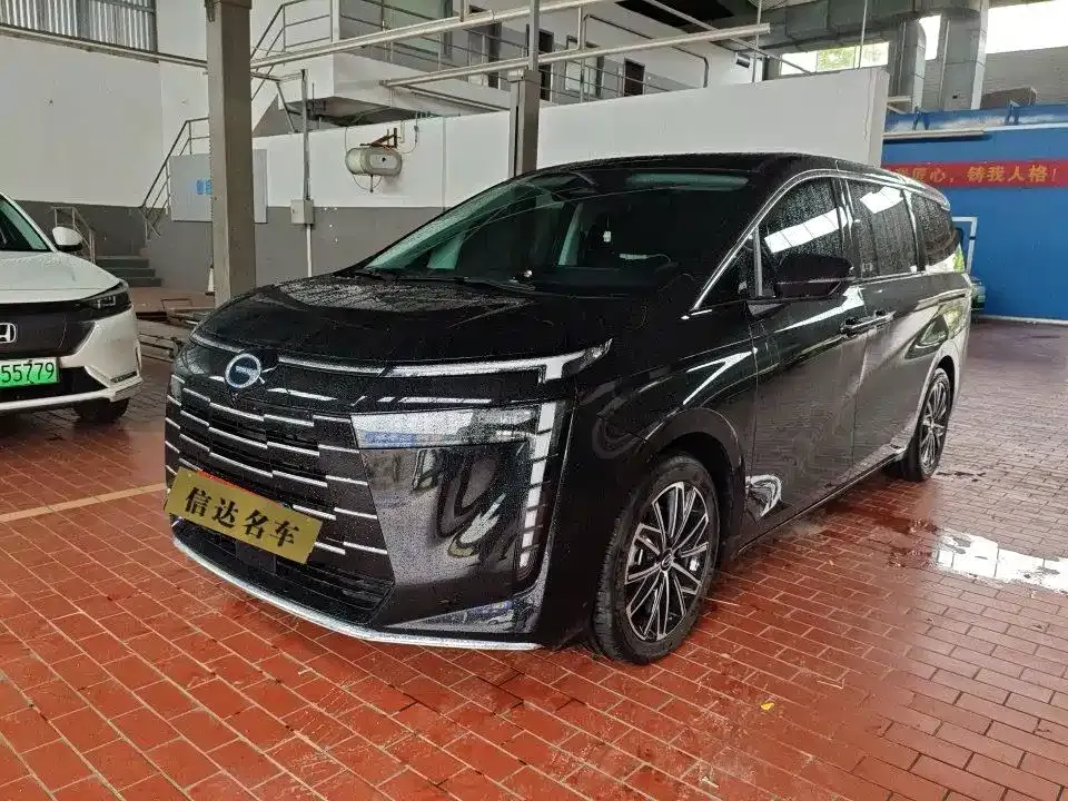 GAC Motor Trumpchi E8 — фото 1