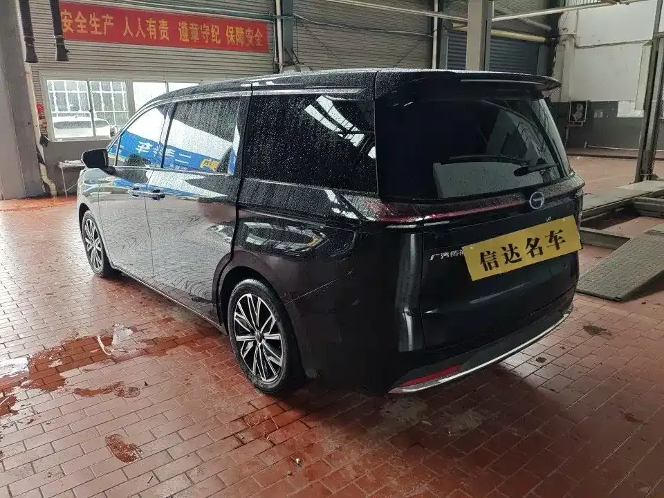 GAC Motor Trumpchi E8 — фото 8