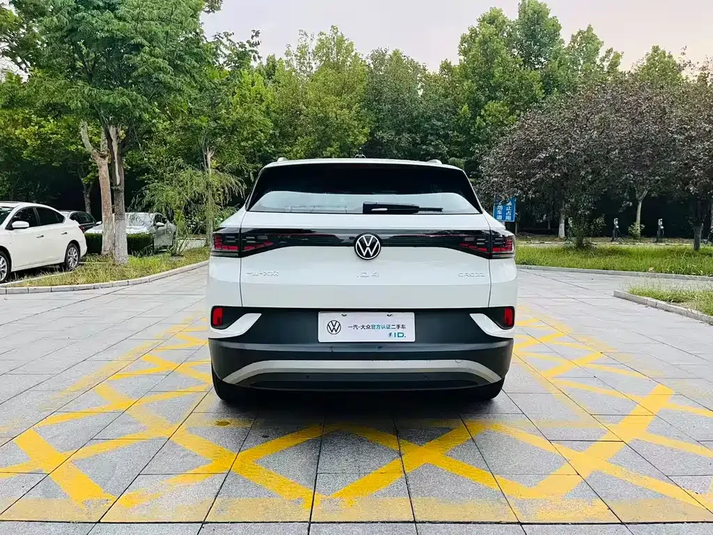 Volkswagen ID.4 Crozz — фото 10