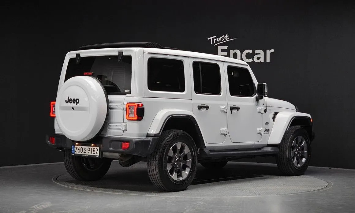 Jeep Wrangler — фото 6