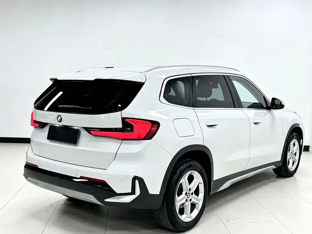 BMW X1 — фото 6