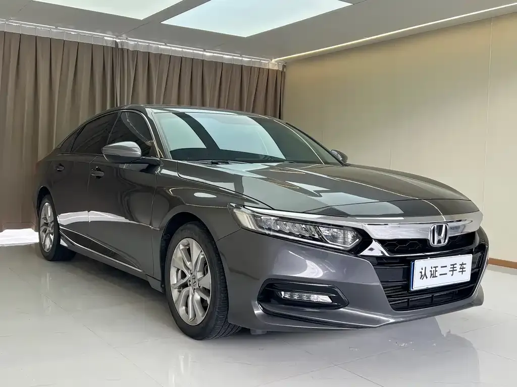 Honda Accord — фото 2