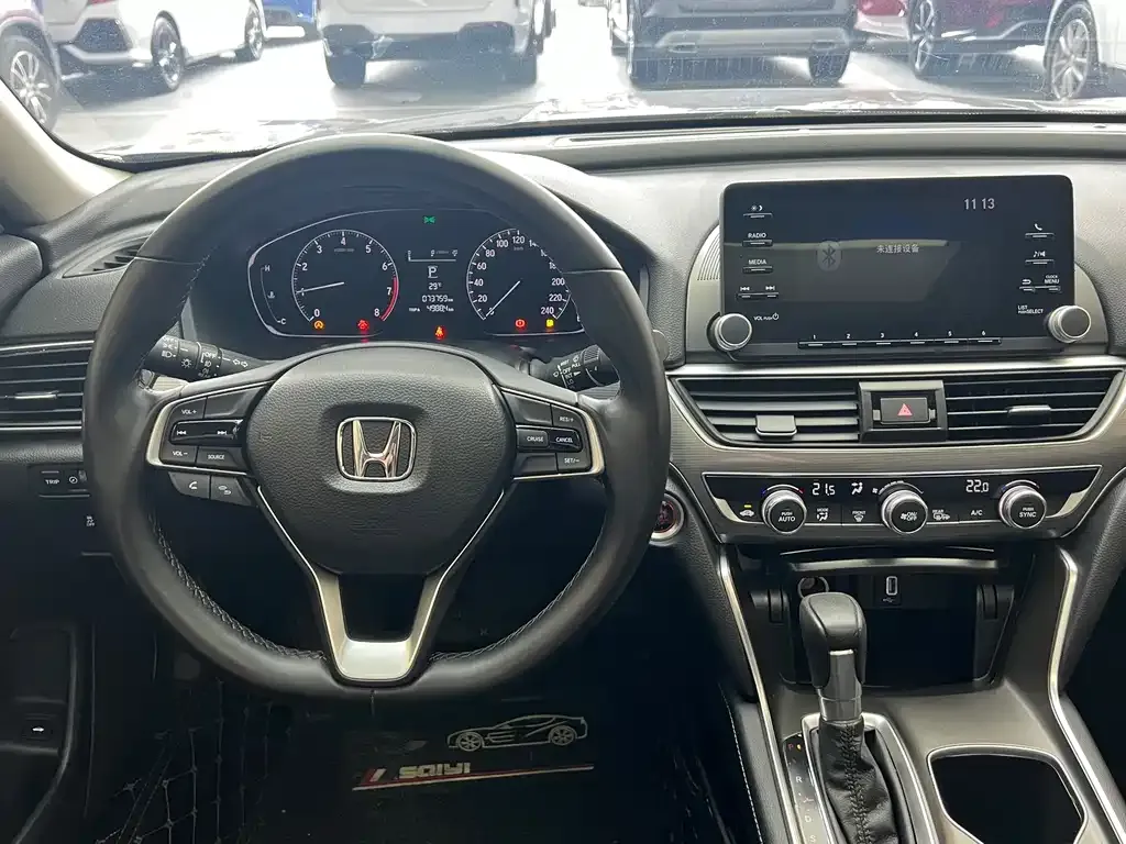 Honda Accord — фото 7