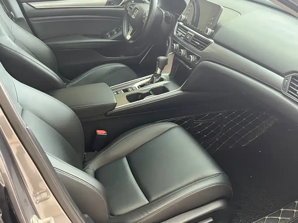Honda Accord — фото 4