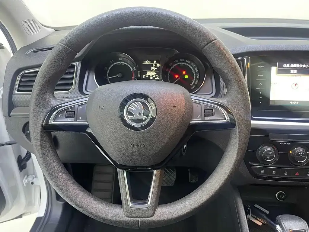Skoda Kamiq — фото 3