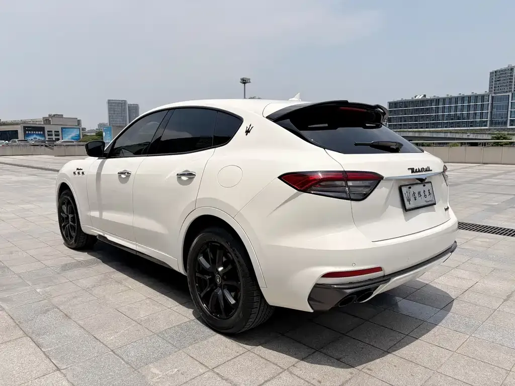 Maserati Levante — фото 6