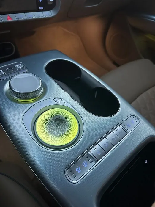 Genesis GV60 — фото 2