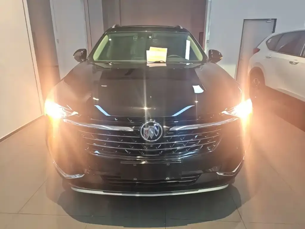 Buick Envision Plus — фото 5