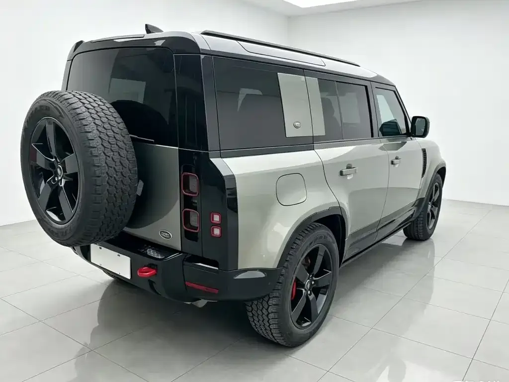 Land Rover Defender — фото 5