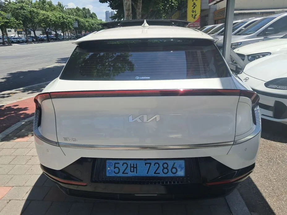 Kia EV6 — фото 3
