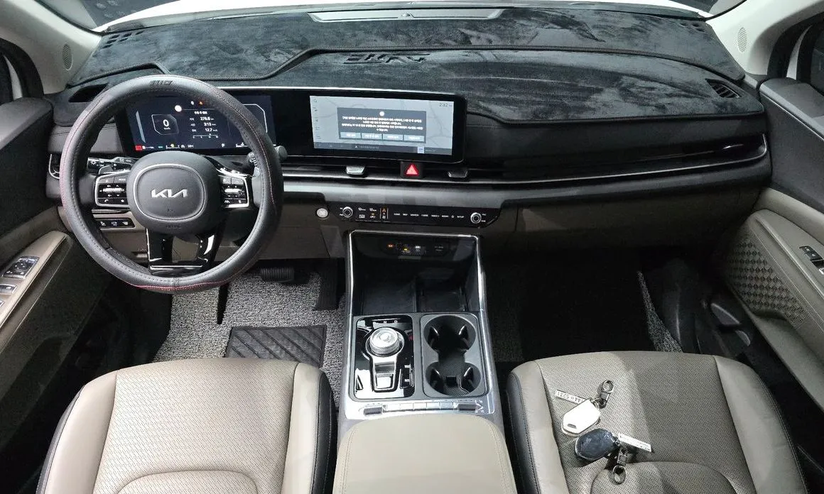 Kia Carnival — фото 10