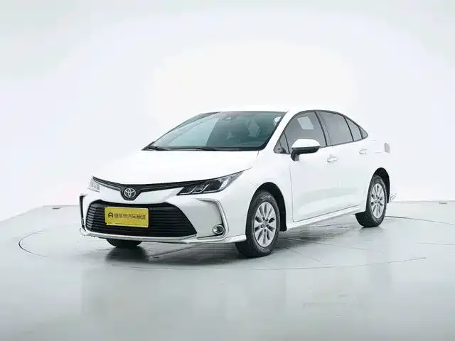 Toyota Corolla — фото 1