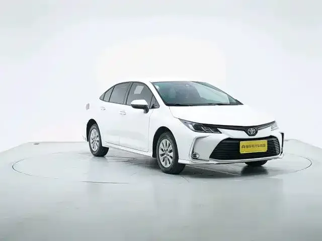 Toyota Corolla — фото 8