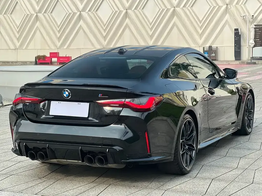 BMW M4 — фото 9