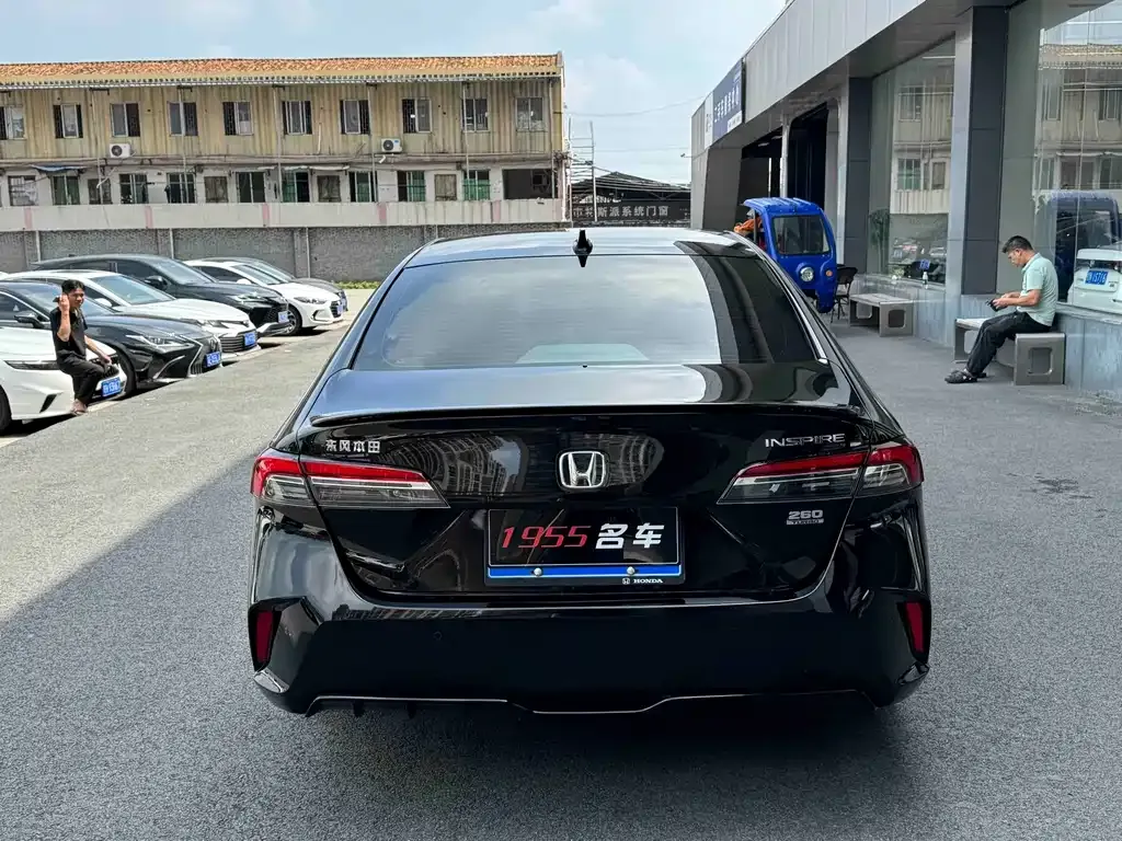 Honda Inspire — фото 6
