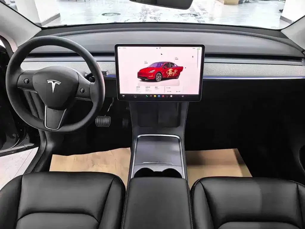 Tesla Model Y — фото 8
