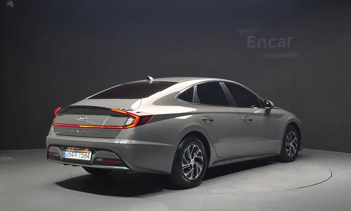 Hyundai Sonata — фото 2