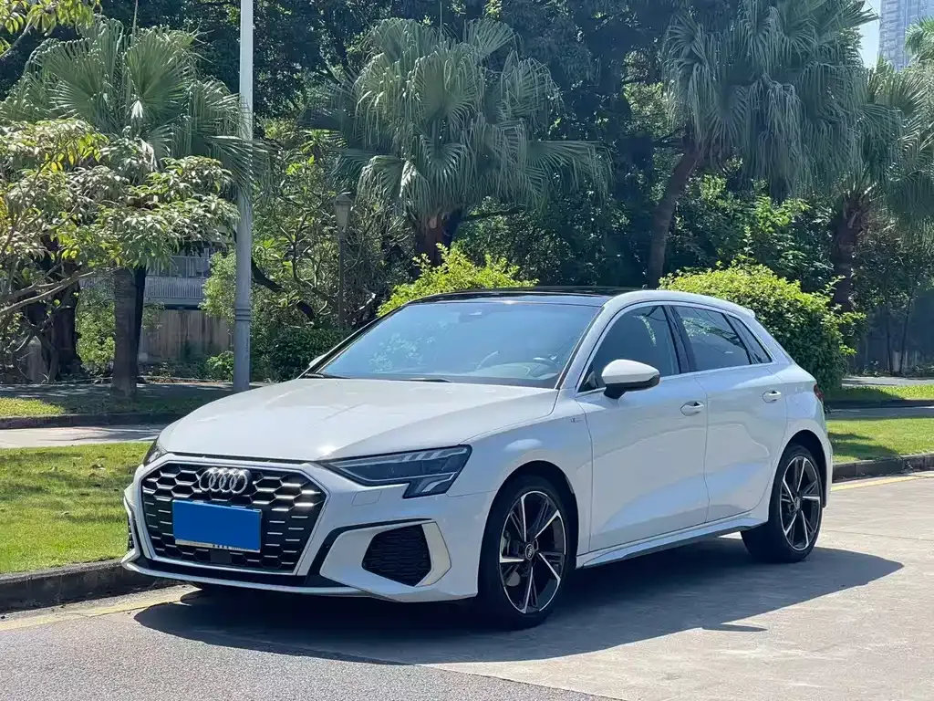 Audi A3 — фото 1