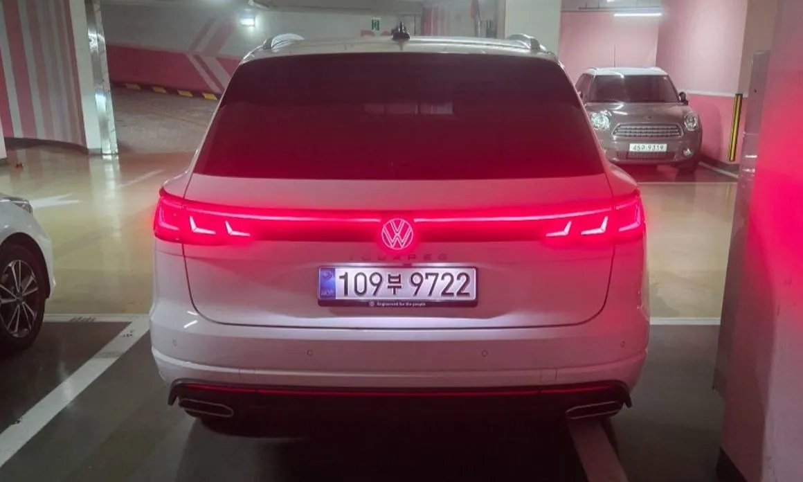 Volkswagen Touareg — фото 9