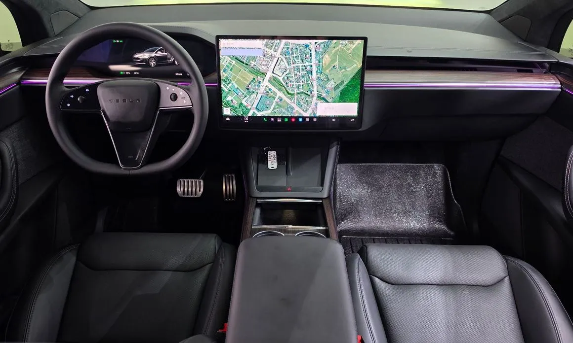 Tesla Model X — фото 4