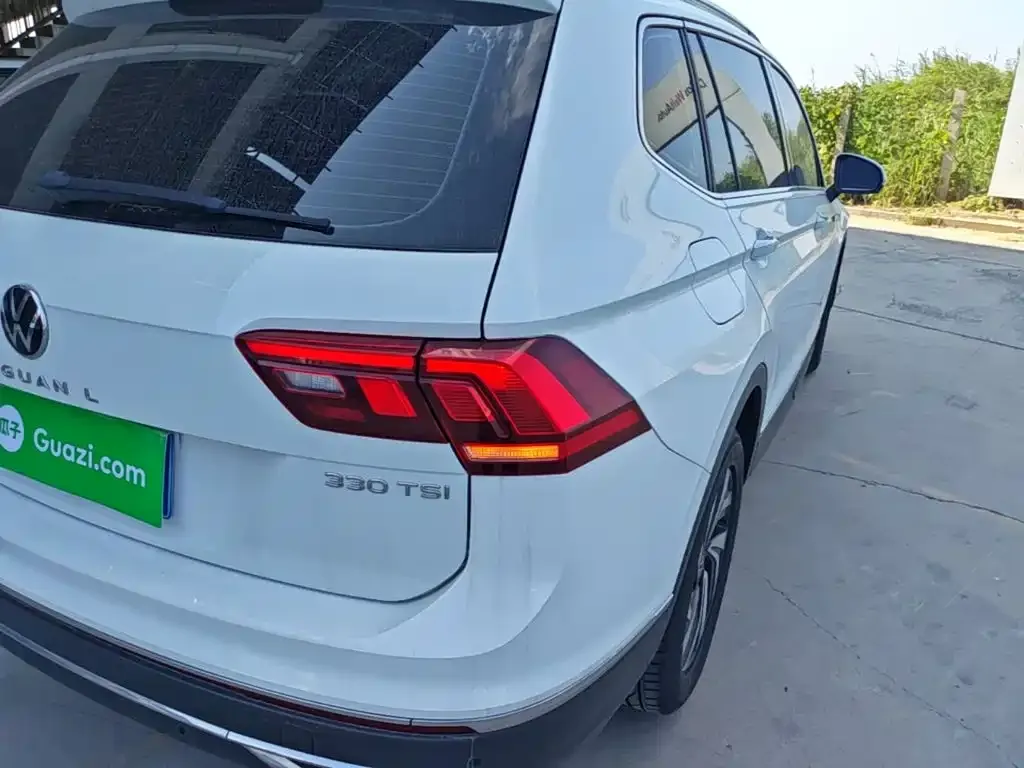 Volkswagen Tiguan L — фото 6