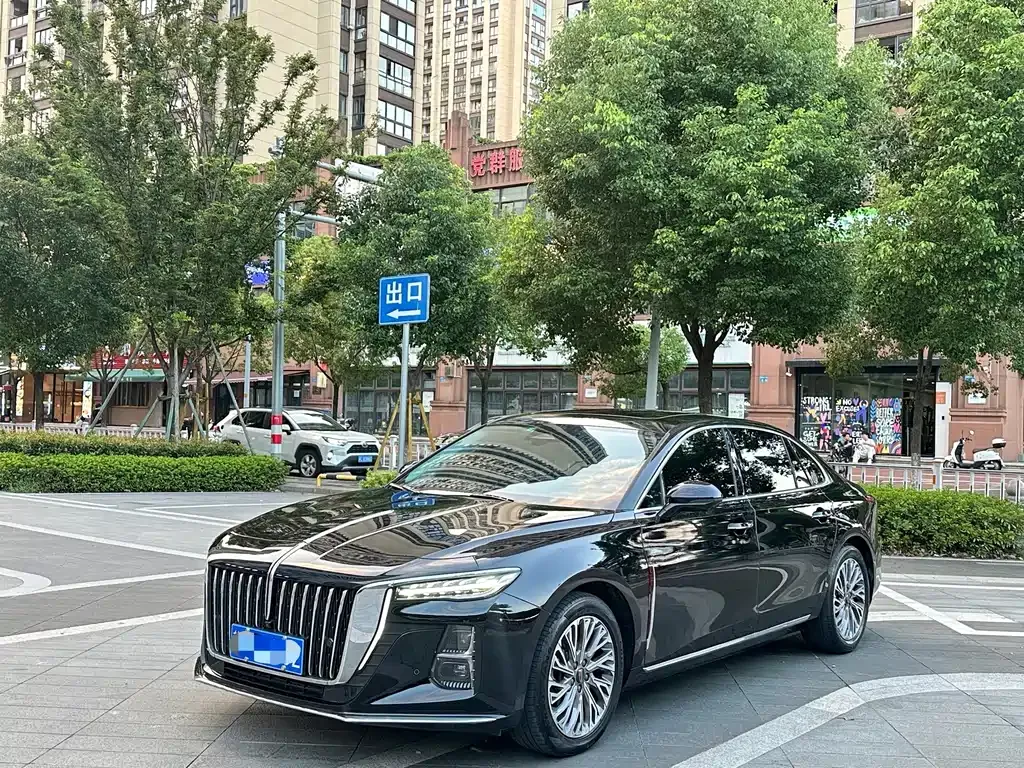 Hongqi H5 — фото 1