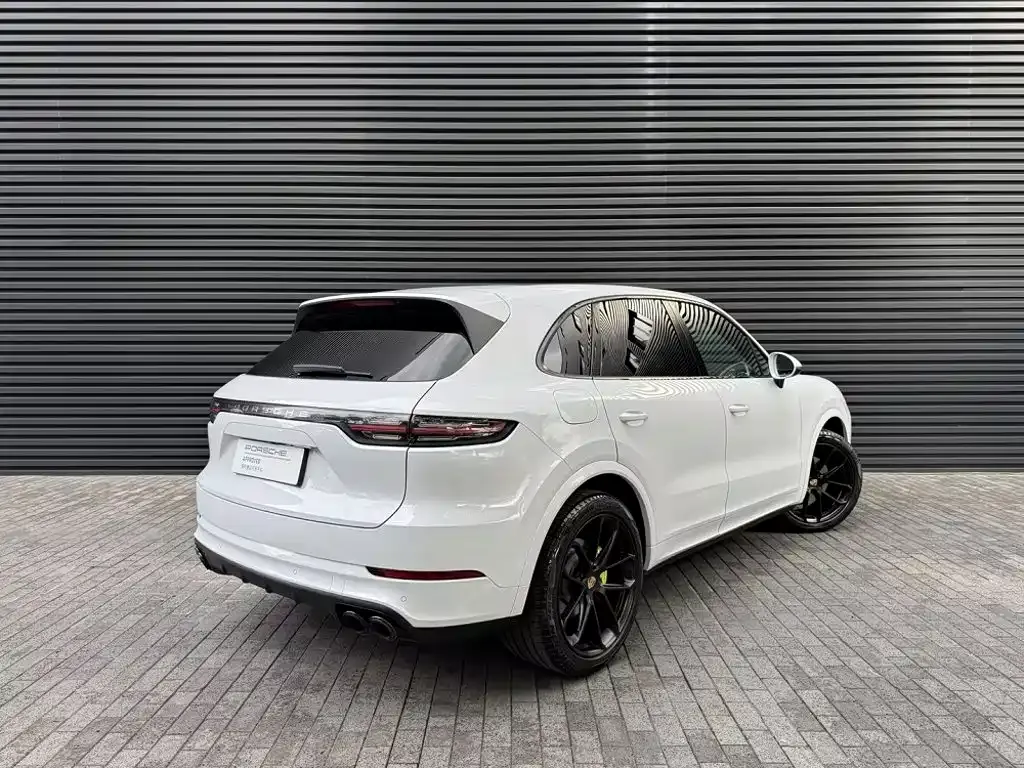 Porsche Cayenne Hybrid — фото 7