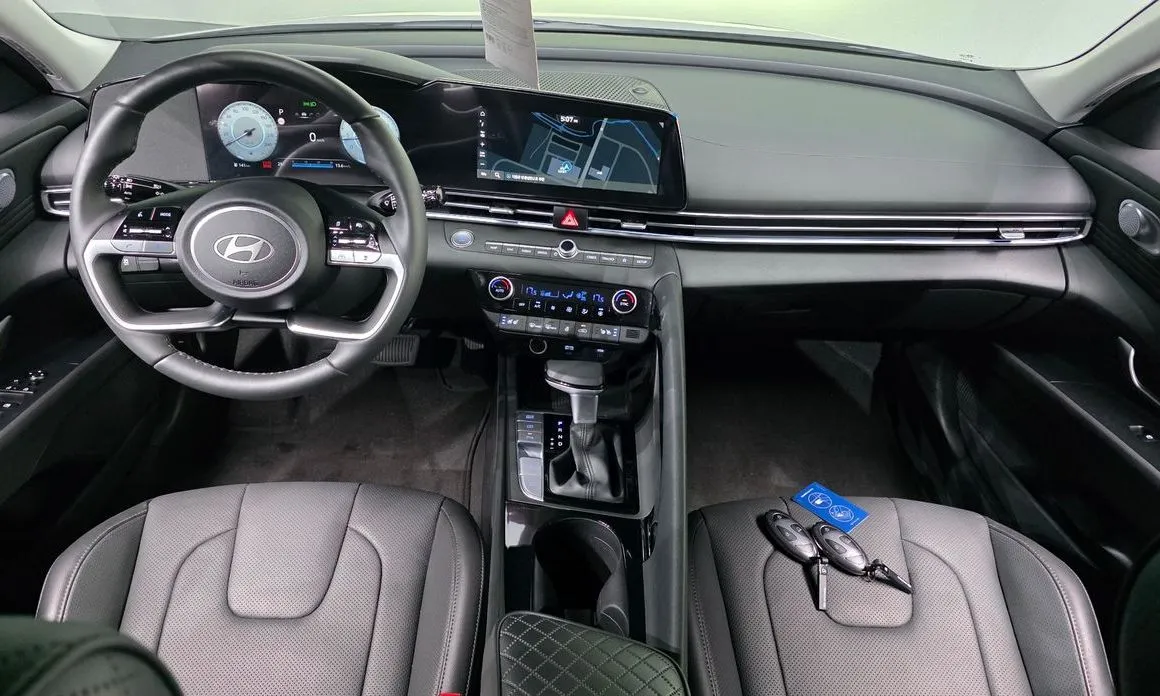 Hyundai AVANTE — фото 4