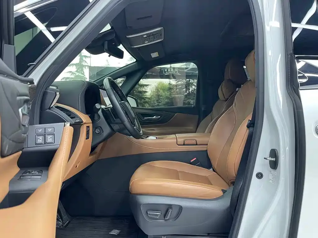 Toyota Vellfire — фото 9