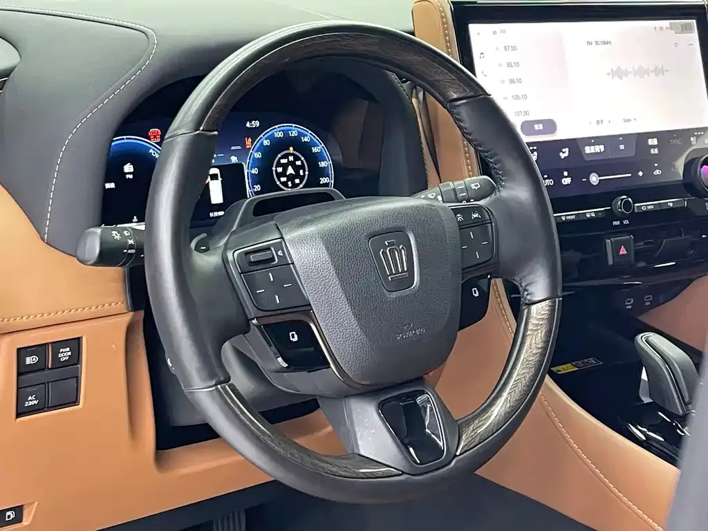 Toyota Vellfire — фото 5