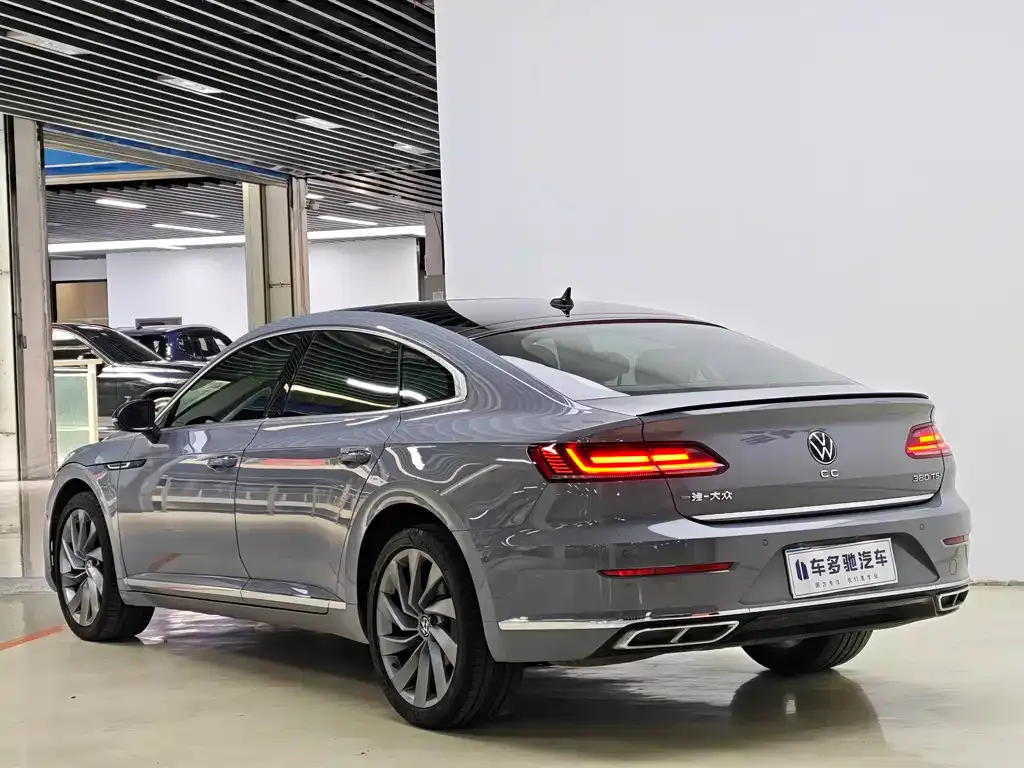Volkswagen CC — фото 7
