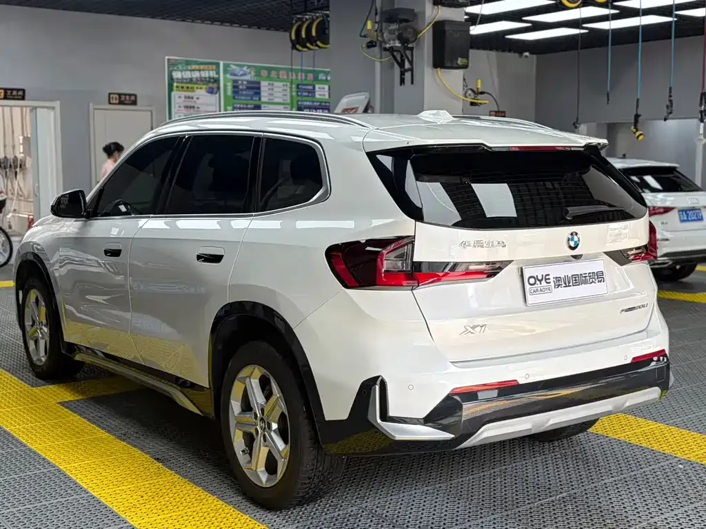 BMW X1 — фото 3