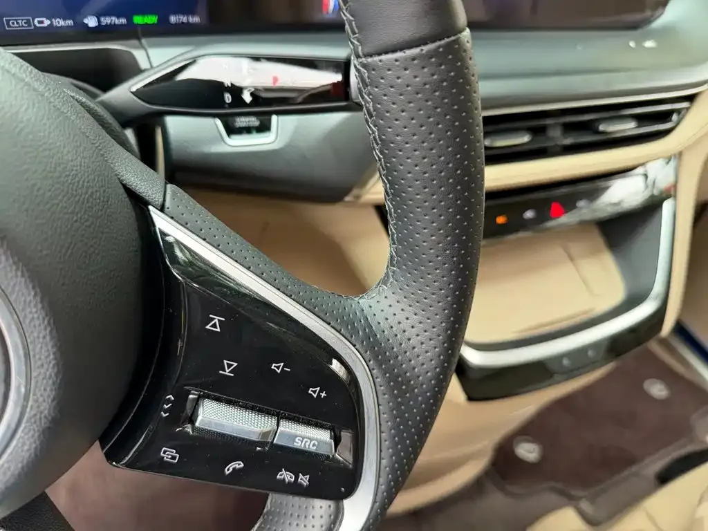 Buick GL8 Hybrid — фото 2